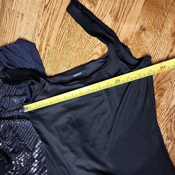 (M) XXI Forever 21 Sparkly Sequin Print Ruched Top Date Night Flattering Soft - Picture 8 of 10